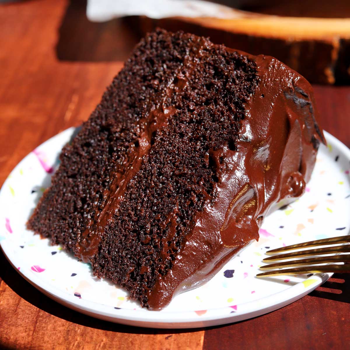 Effortless & Decadent: Your New Favorite Moist Chocolate Cake
